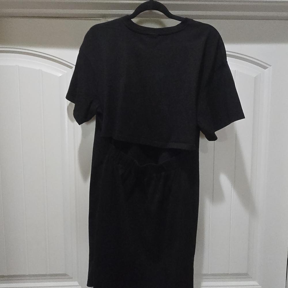 H&M Women's  Long Black Tee Shirt with Slit Back Size M - Picture 3 of 5